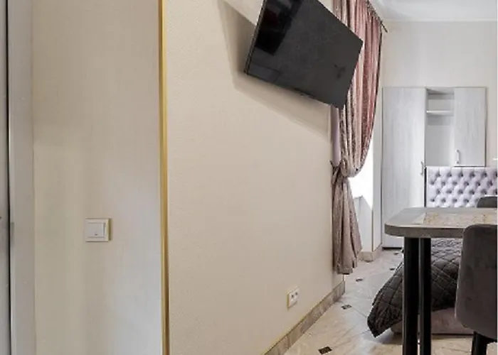 Luxury Flat Near Opera 2 Apartment